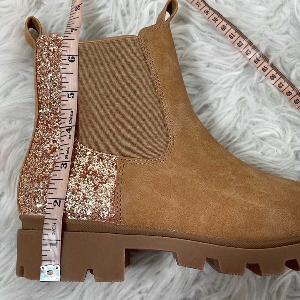 DV DOLCE VITA Women's Davys Chelsea Boot Big Kids Size 5 NEW - Picture 13 of 16